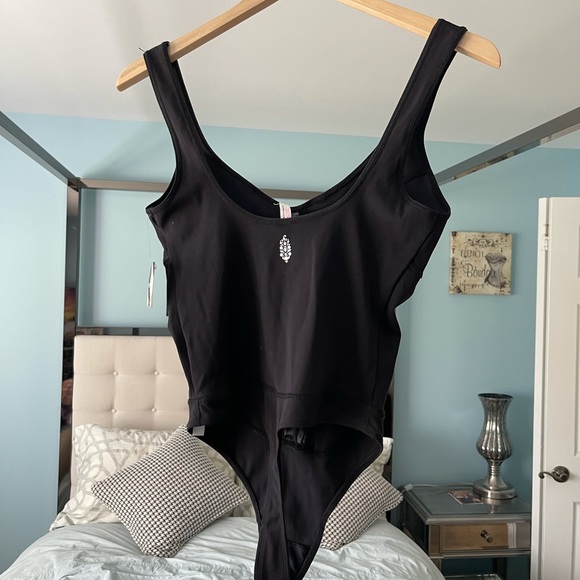 NEW Free People movement heart of gold black bodysuit - Picture 8 of 9